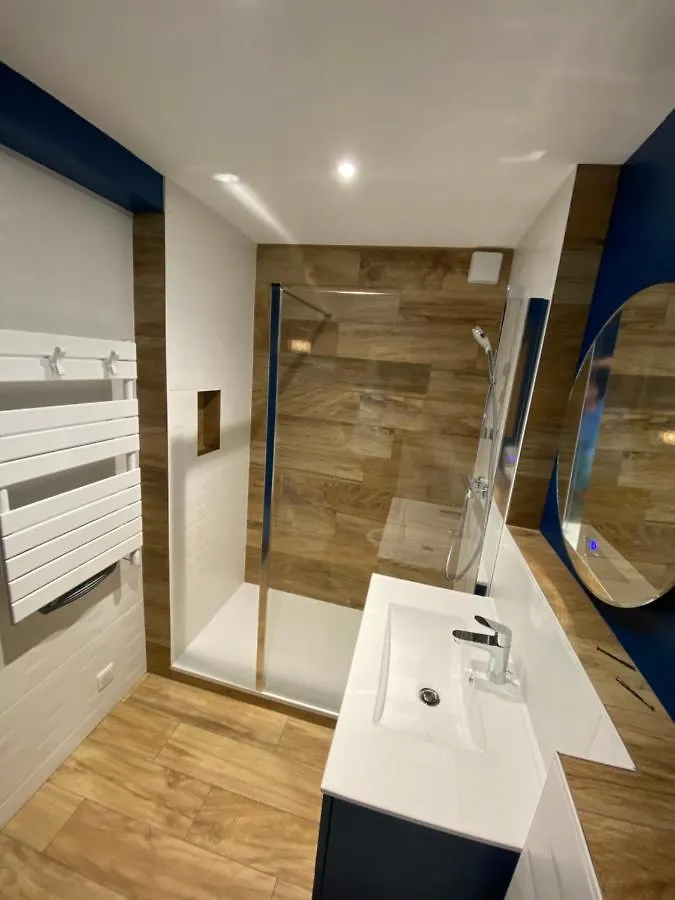Appartement Meuble كْيَمبيه 0*,  فرنسا